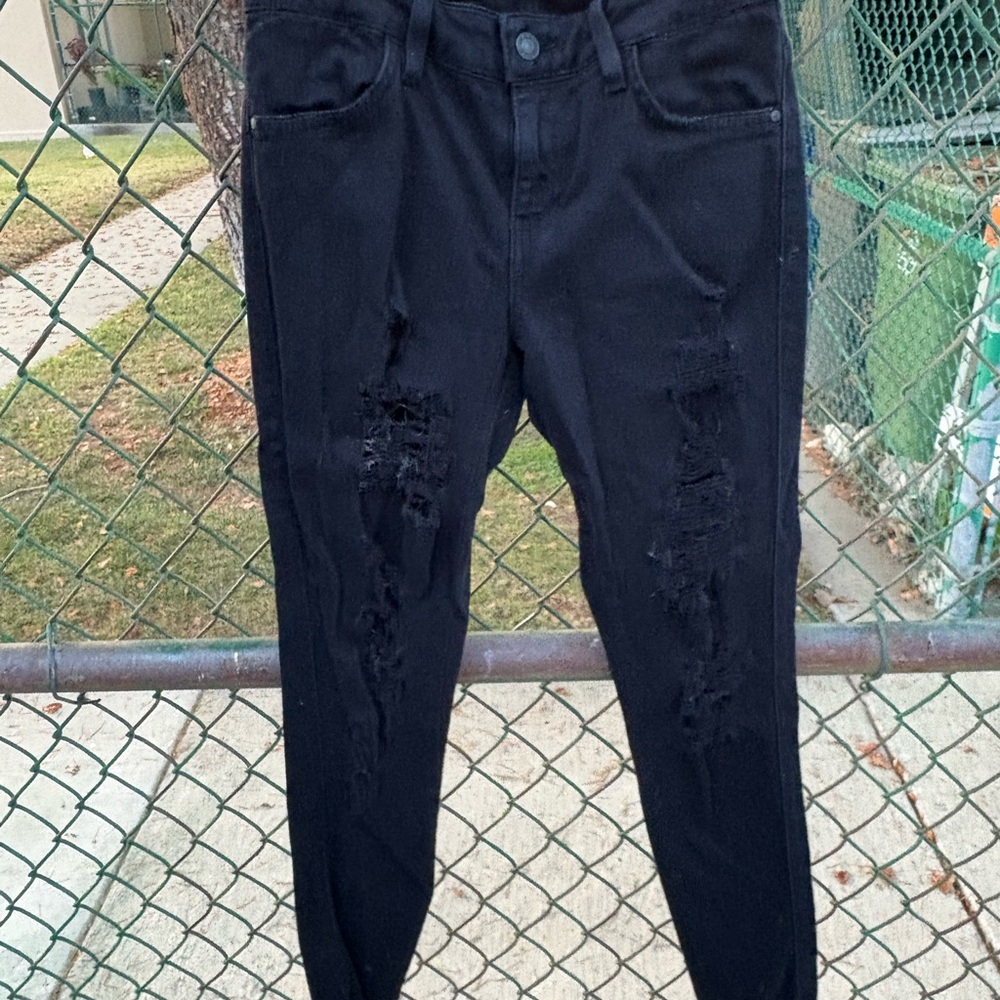 Black Skinny Distressed Jeans